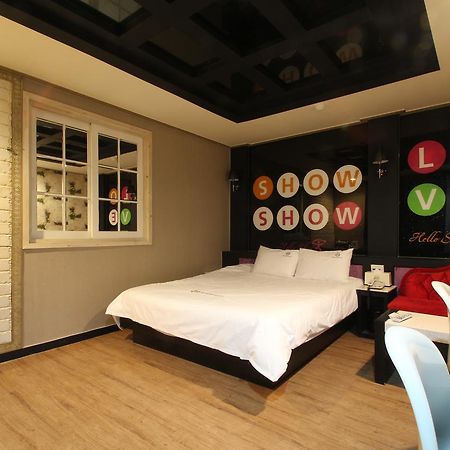 Show Hotel Busan Exterior photo