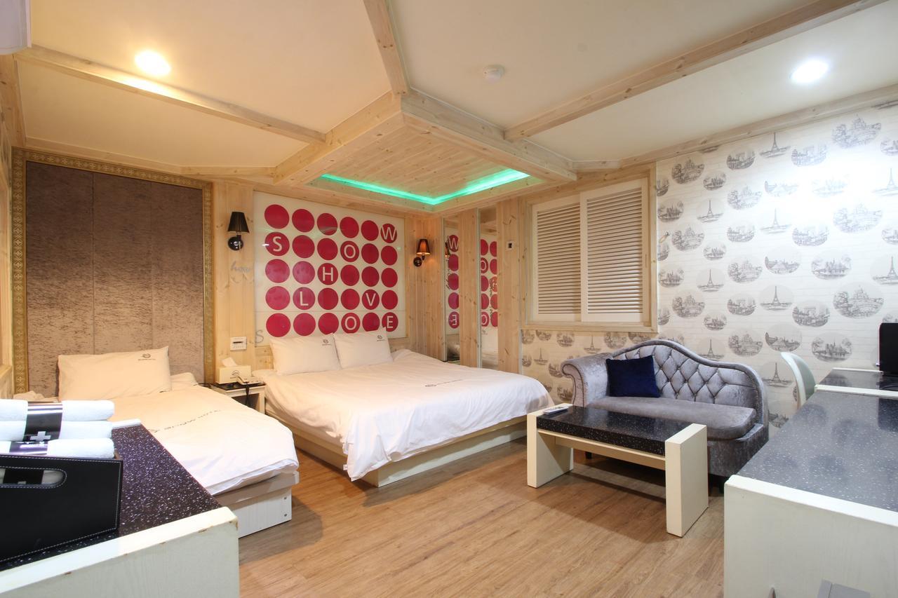 Show Hotel Busan Room photo